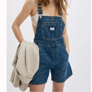 Levi Strauss & Company Overall Shorts Utility Size Small / P NWOT